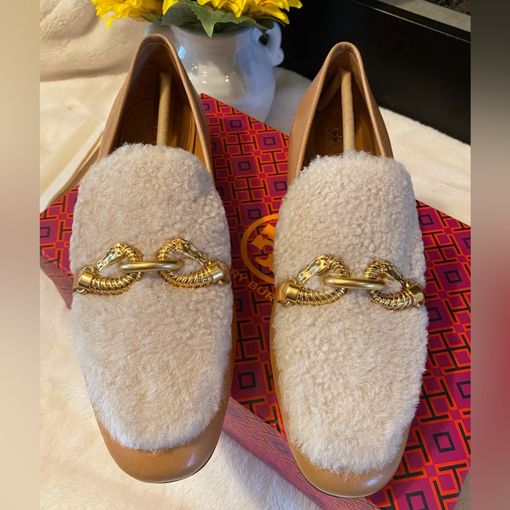 TORY BURCH JESSA SHEARLING LOAFERS - Picture 6 of 8